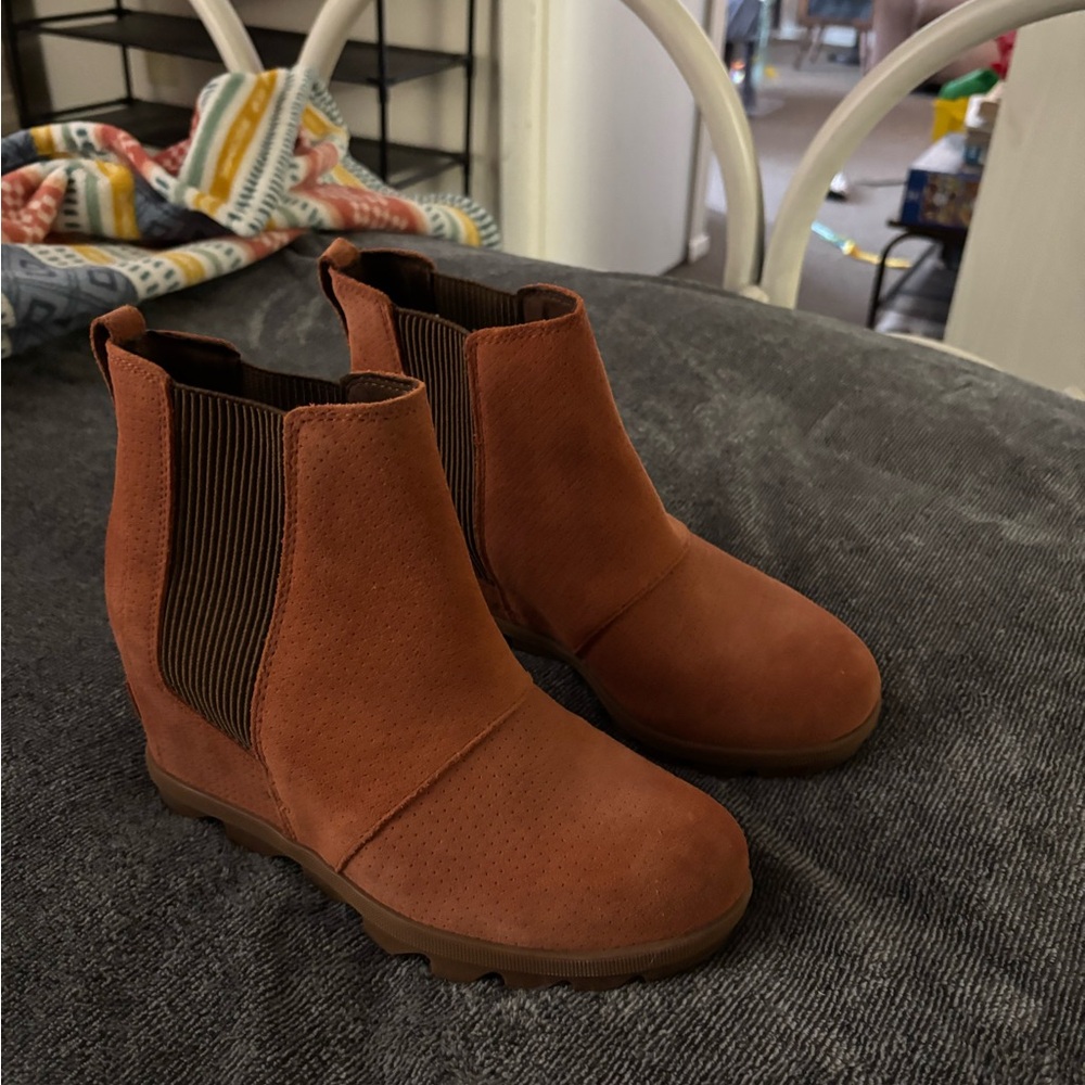 Women’s Sorel Booties - Size 8